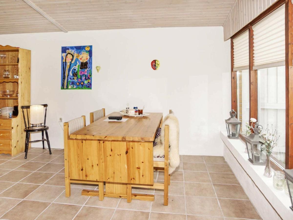 2 Person Holiday Home In Tarm Fjerbaek Exterior photo